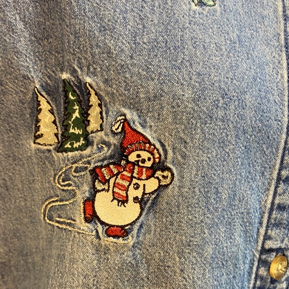 Vintage size large Blue Denim Shirt with Snowman Embroidery Christmas‎ holiday - Picture 4 of 12